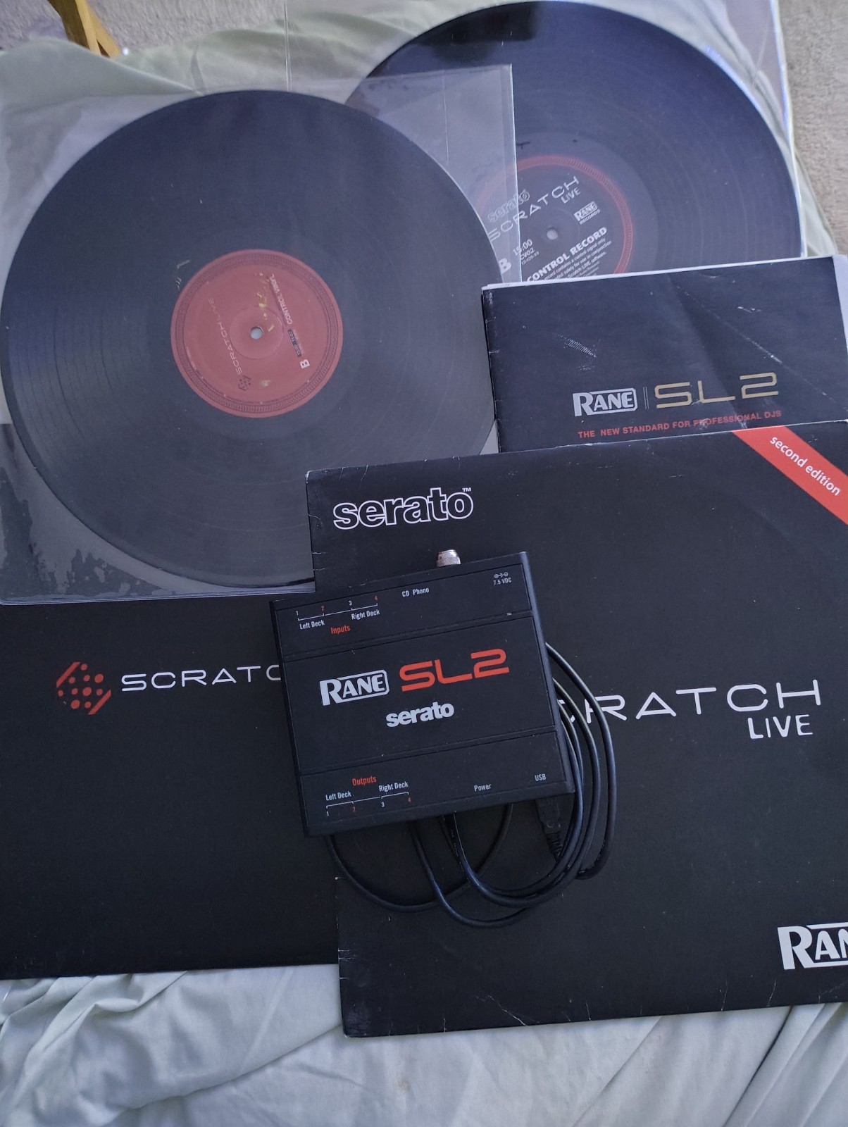 Rane Serato SL2 - Scratch Live - DJ audio interface. Comes with Vinyl.