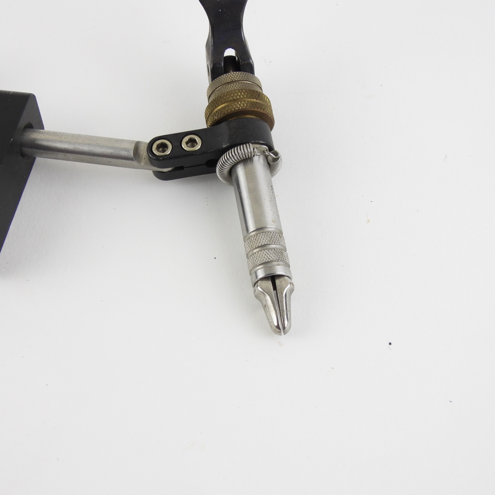 API Fly Tying Vise. W/ Clamp.