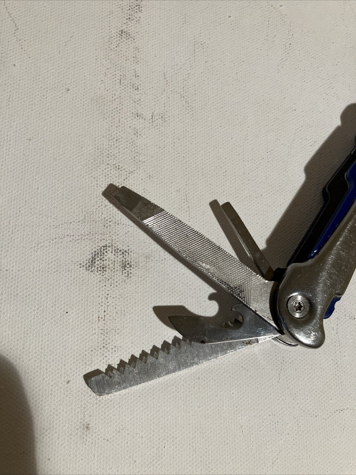 Super Tool - 9 Tools In One.