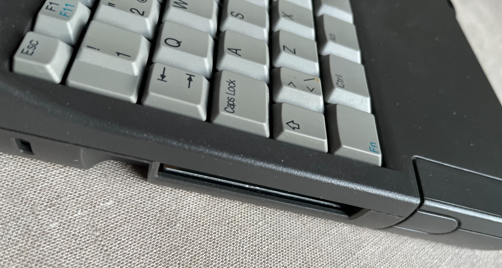 COMPAQ CONTURA AERO 4/33C