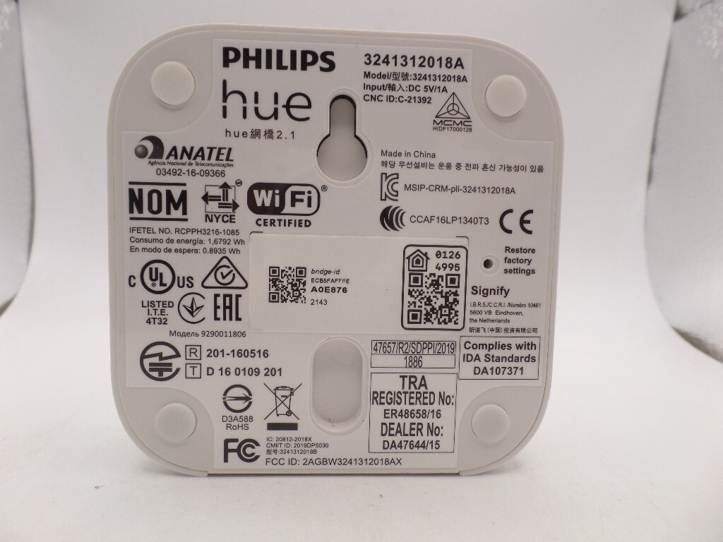 PHILIPS HUE 458471 SMART BRIDGE CONTROL UP TO 50 LIGHTS & ACCESSORIES