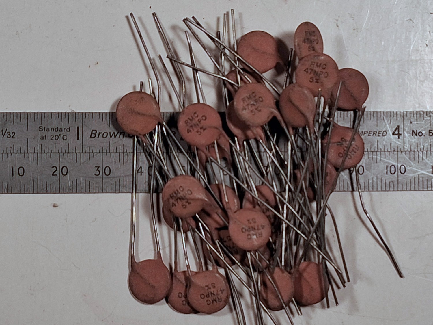47 pF NPO Ceramic Disk Capacitors, qty 25