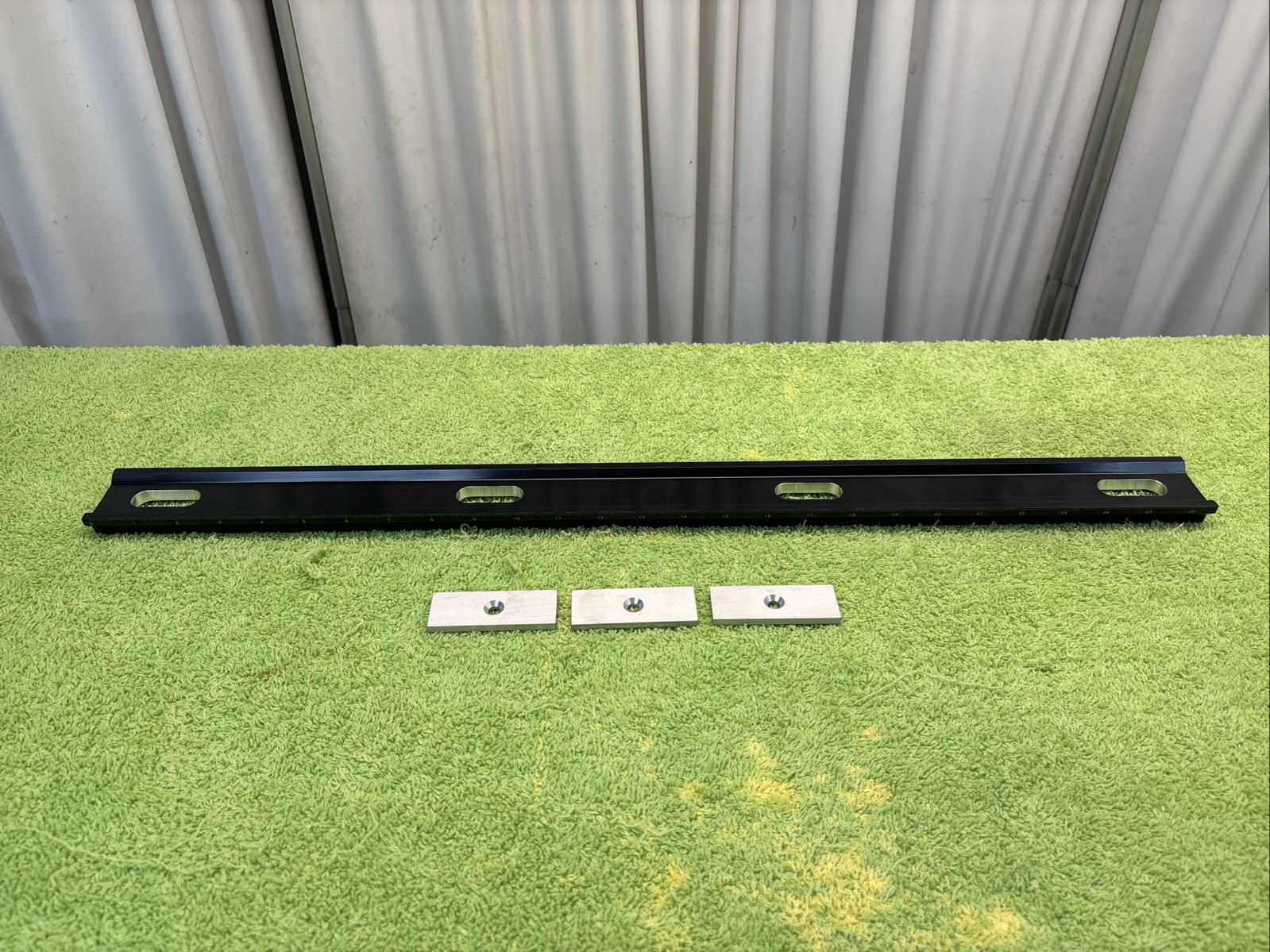 Rail Optical 26 3/4" Laser Optic Rail 675 mm + markings 2" width 7/8 "thickness