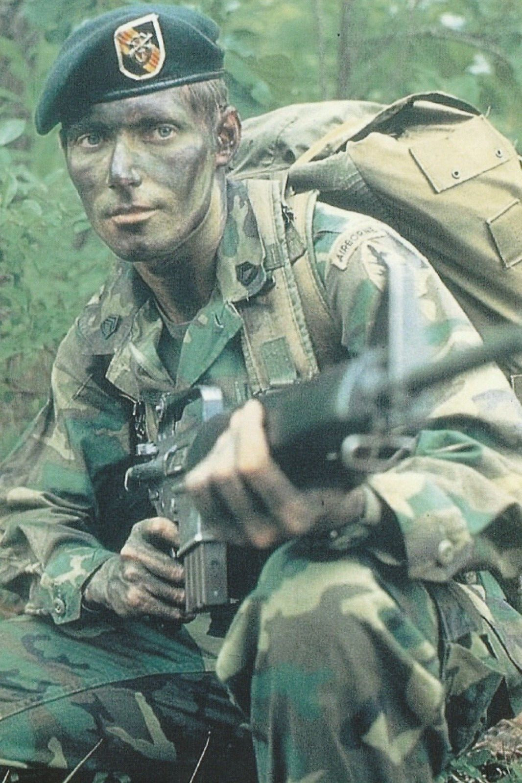 Vietnam  War  Photo --    Green Berets