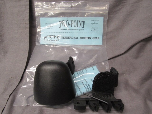 Thunderhorn Two-Point Mount  4 Arrow Quiver LH & RH Recurve & Longbow 4D1