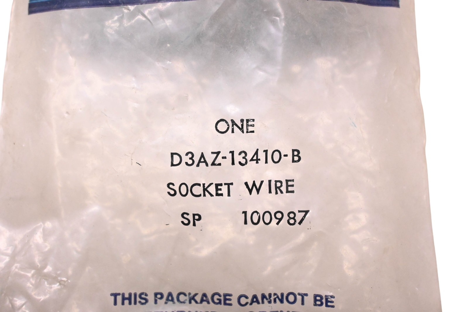 New OEM Ford D3AZ-13410-B Rear Tail Light Socket Wiring Assembly NOS