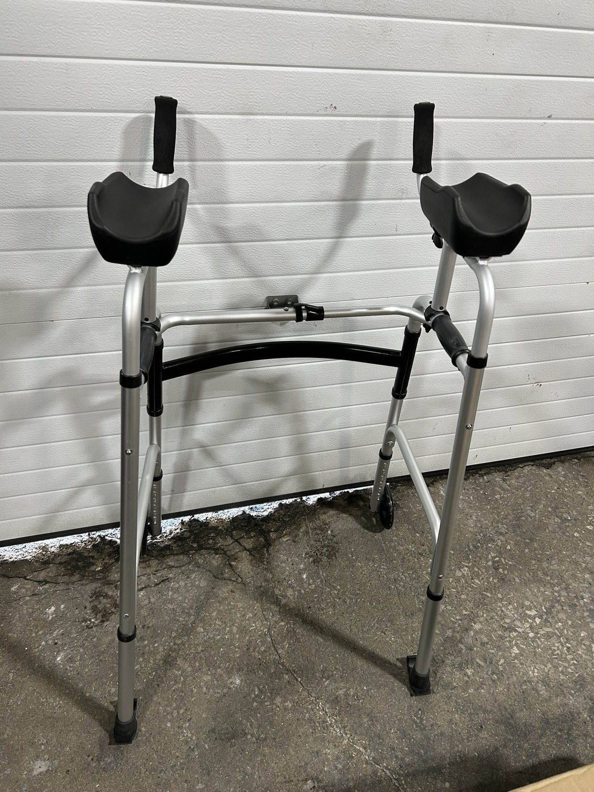 Vevor 2508137926350716 Folding Walker & removable Armrests, Hight Adjustable