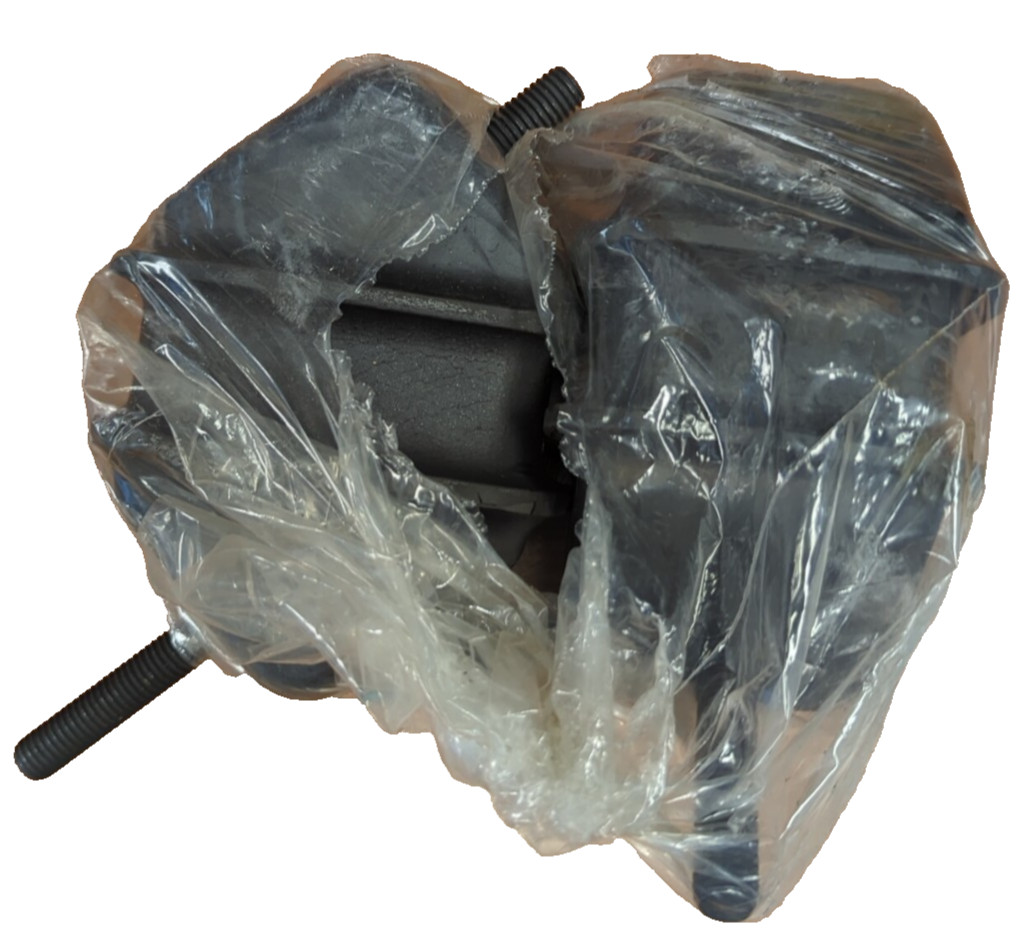 18-40587-000 FREIGHTLINER CAB ISOLATOR BUSHING (PAIR)