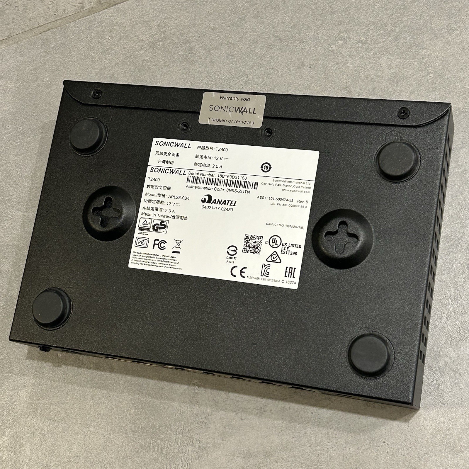 SonicWall TZ400 Network Security - APL28-0B4 Firewall Appliance