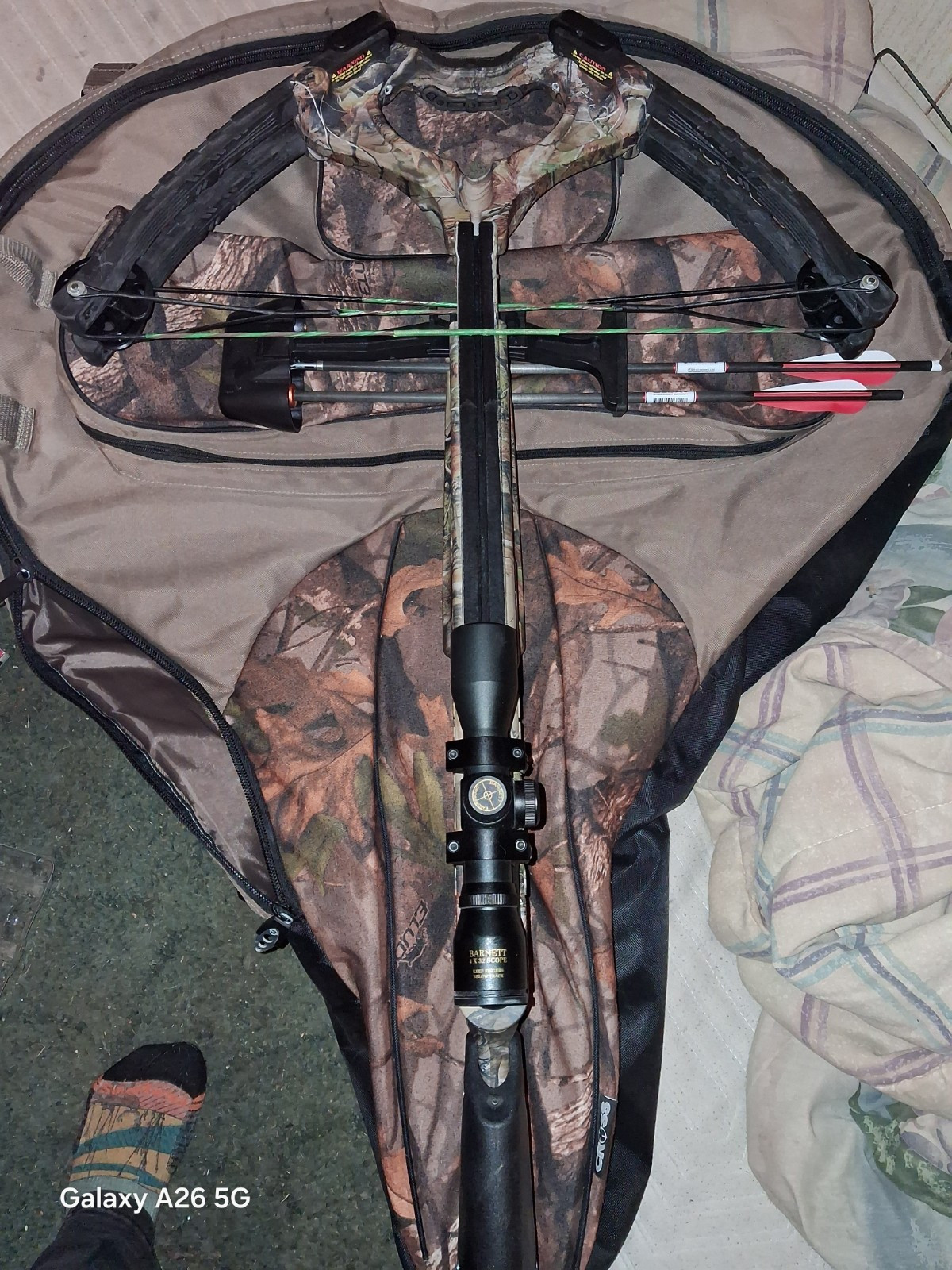 Barnett Predator Camo Crossbow Camouflage Finish with Scope and Arrows and case