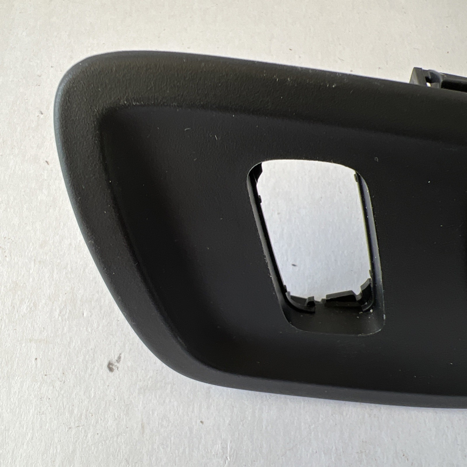 OEM FORD Escape 2009-2013 Door Handle RH Front Passenger - Part #CJ54-R22600-BCW