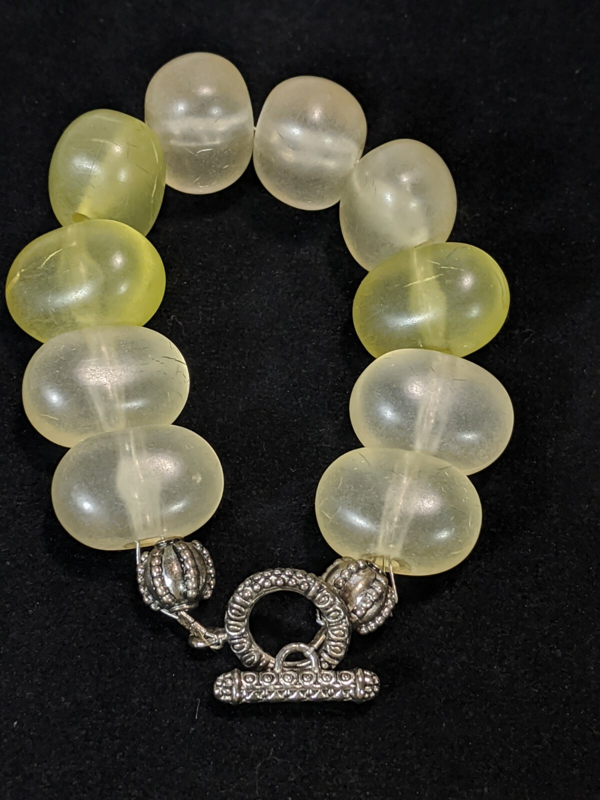 Artisan Silver Tone Green Yellow Acrylic Toggle Bracelet 9 Inches