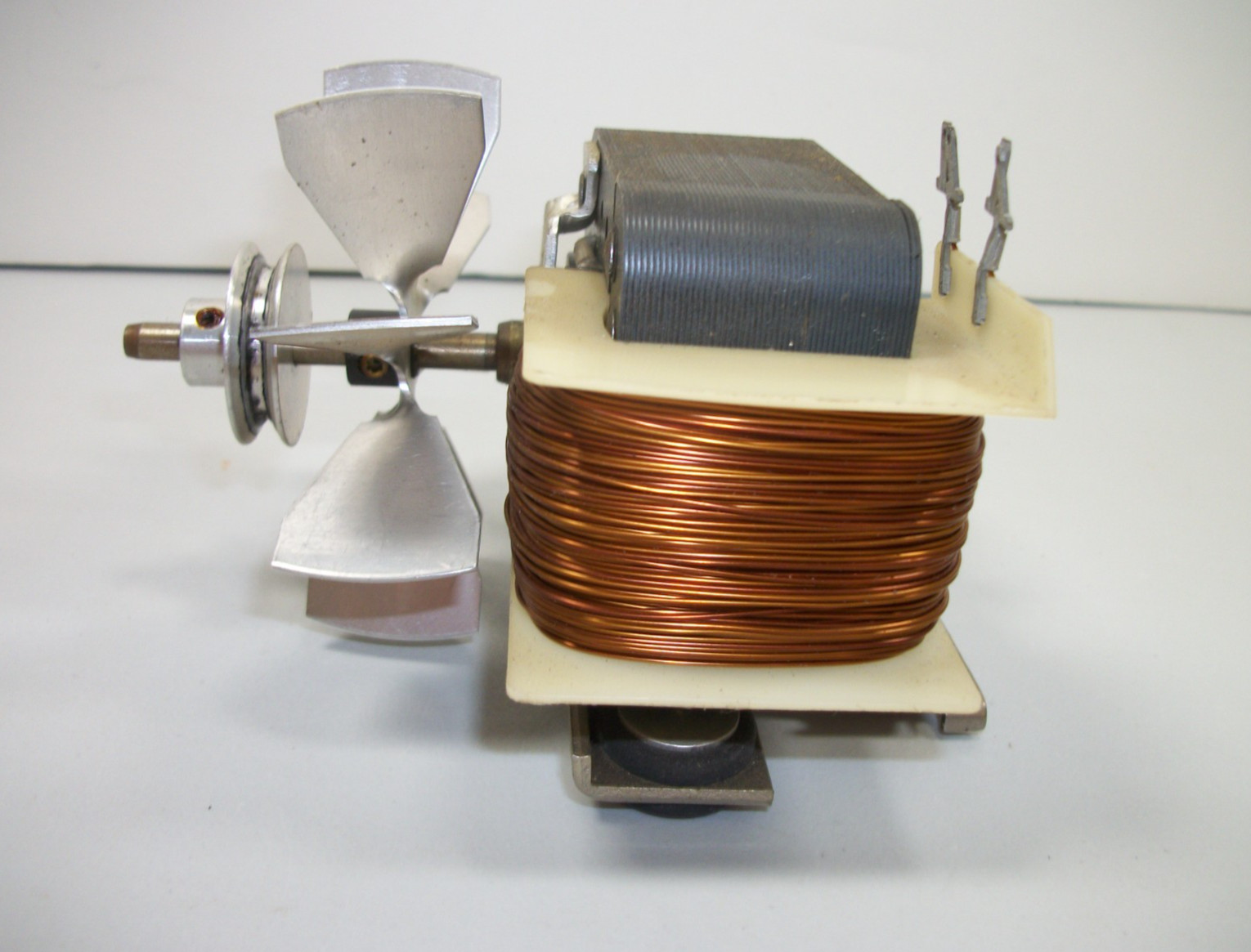 Vintage Bell & Howell 8mm Projector Motor & Fan For Type 462A Replacement Part