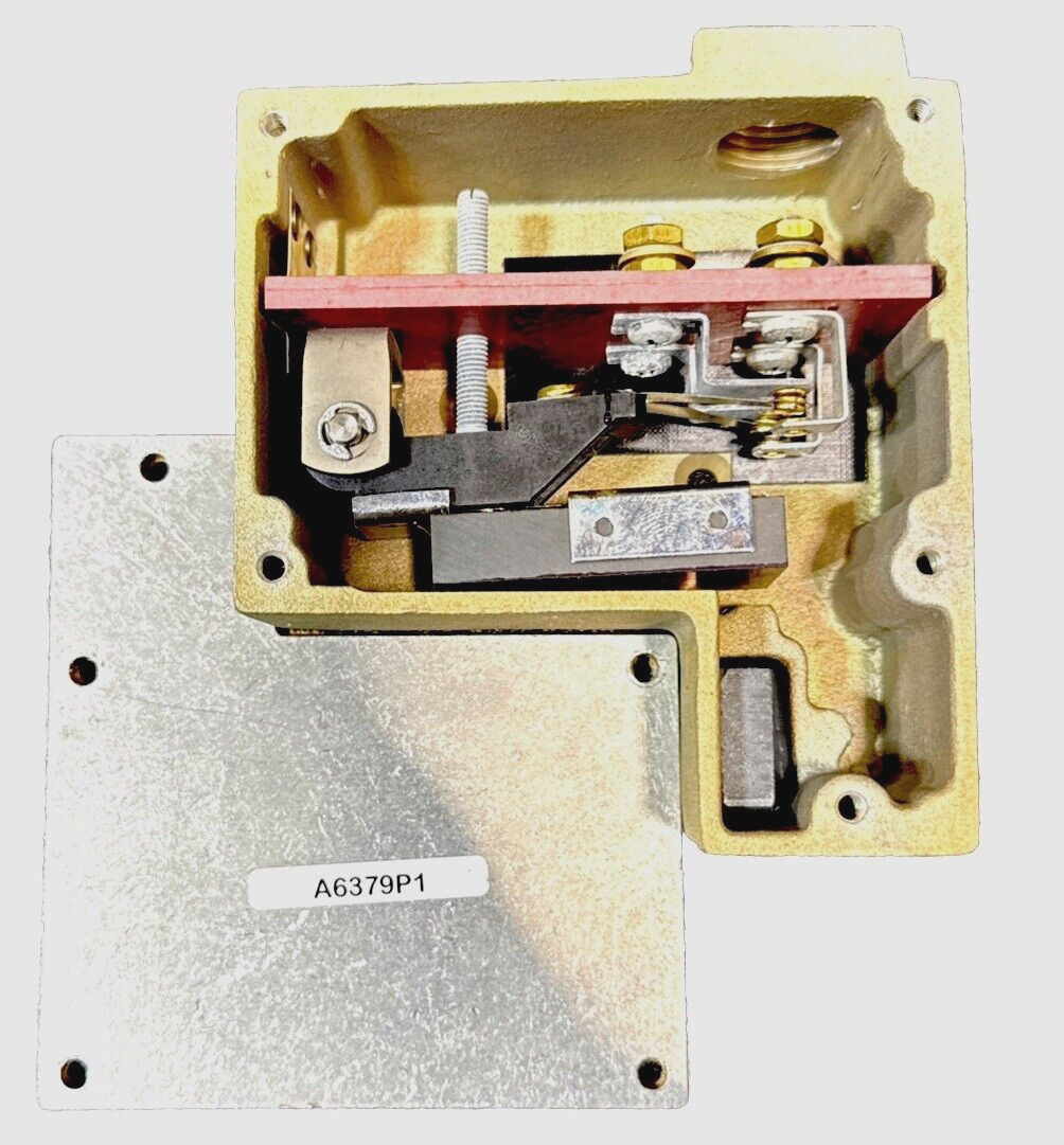 Otis Proximity Leveling Inductor Switch Assembly A6379P1 *NOS*