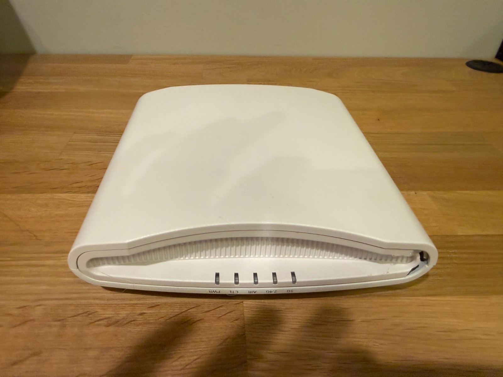 Ruckus R710 Indoor 802.11ac Wave 2 4x4:4 Wi-Fi