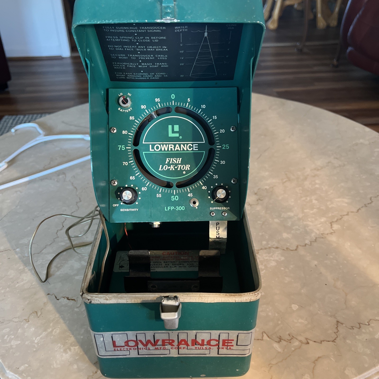Vtg Fish Finder "Fish Lo-K-Tor" Lowrance Electronics LFP-300 LOCATOR Untested