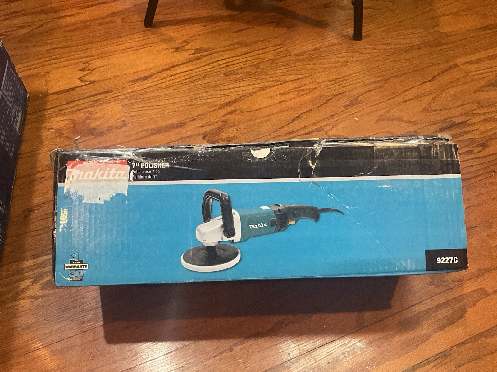 Makita 9227C 7-Inch 10Amp 3200-RPM Variable Speed Electronic Sander-Polisher