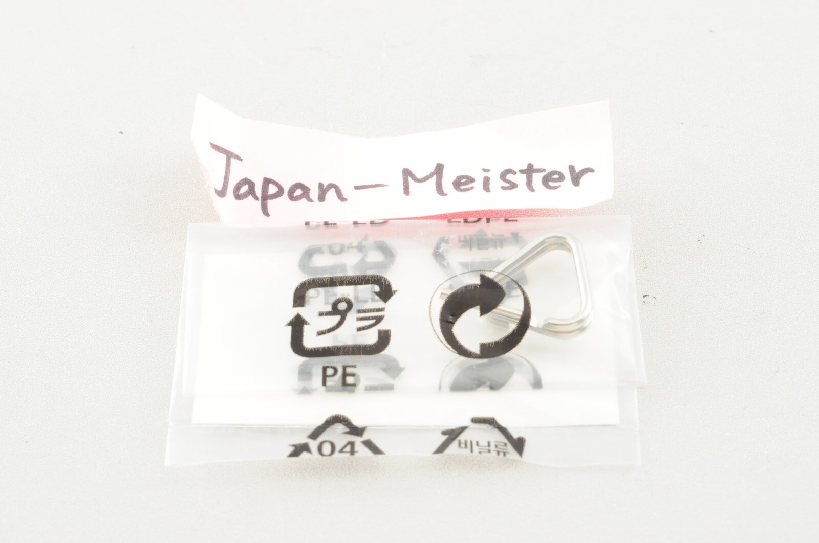 US Duty Paid New Genuine Nikon Camera Triangular Strap lug Set 2rings & 2covers