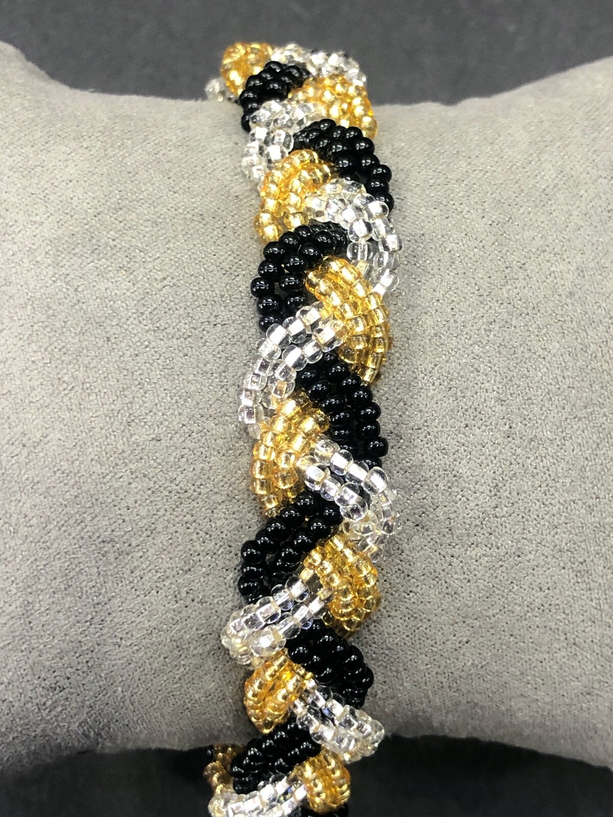 Artisan Hand Beaded Mayan Bracelet single strand stones Made in Guatemala 038