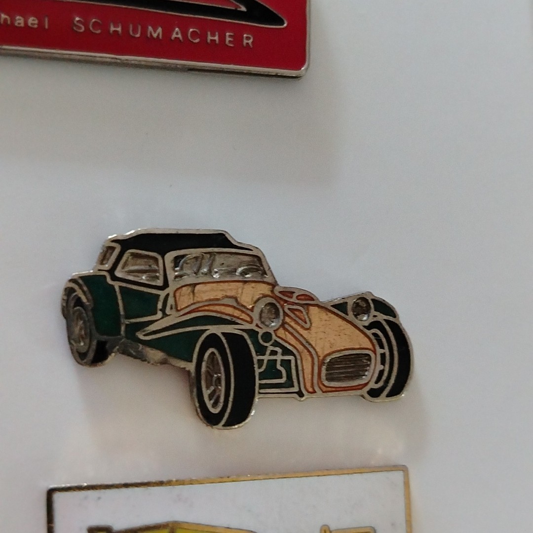 Lotus Enamel Lapel Pin Badge