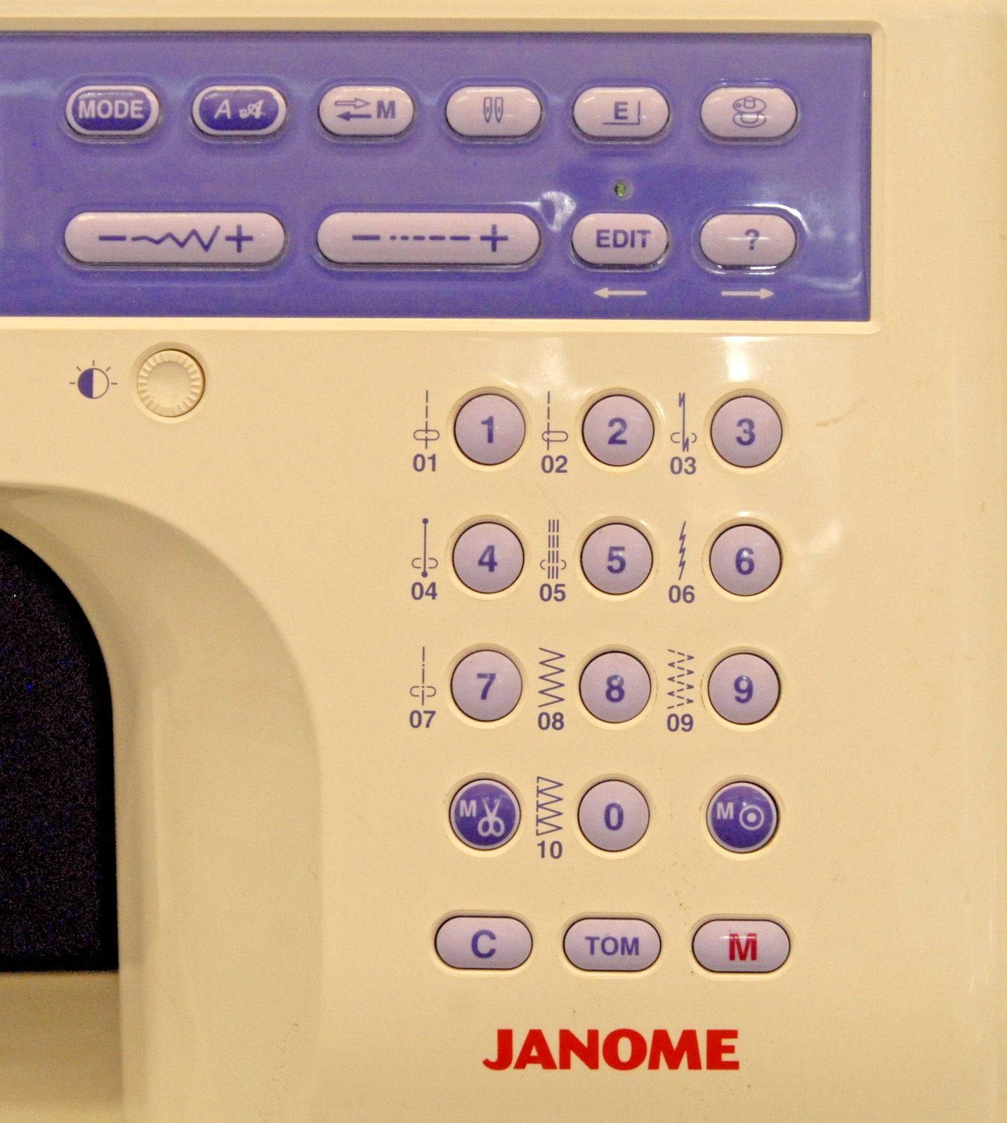 JANOME MEMORY CRAFT MC6500 COMPUTER SEWING MACHINE W/ CONTROLLER PEDAL WORKS