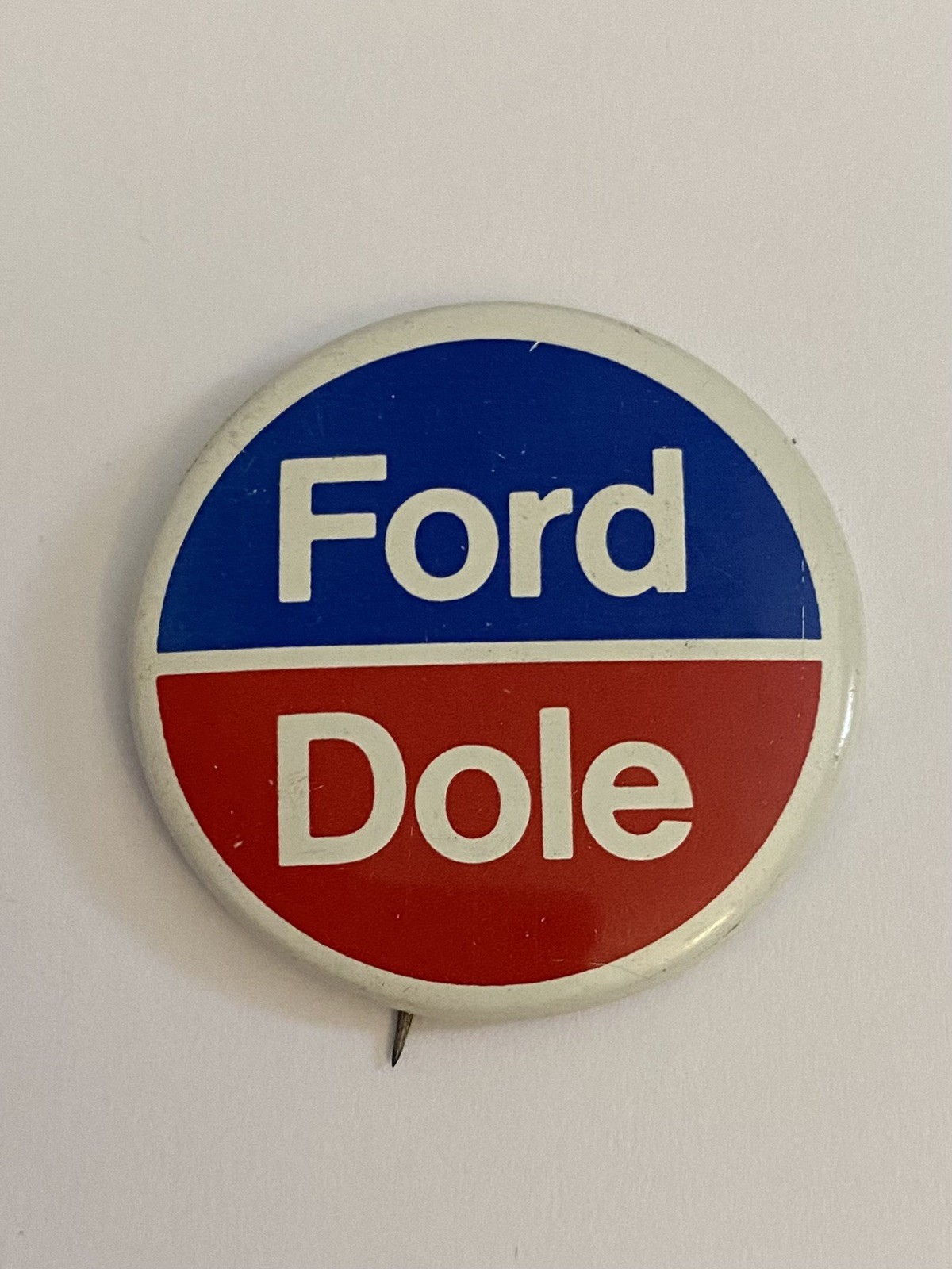 Ford Dole Political Pin Back Button P66