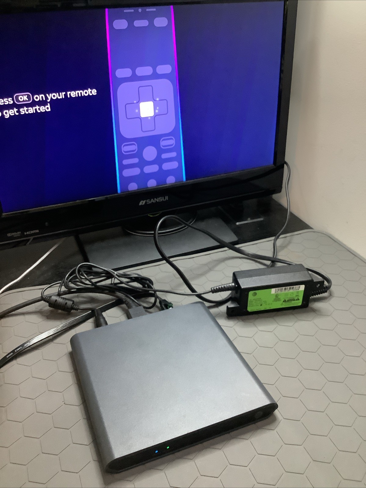 DIRECTV Gemini C71KW-400 Streaming Box SKU 60233 4GB RAM OEM Power No Remote