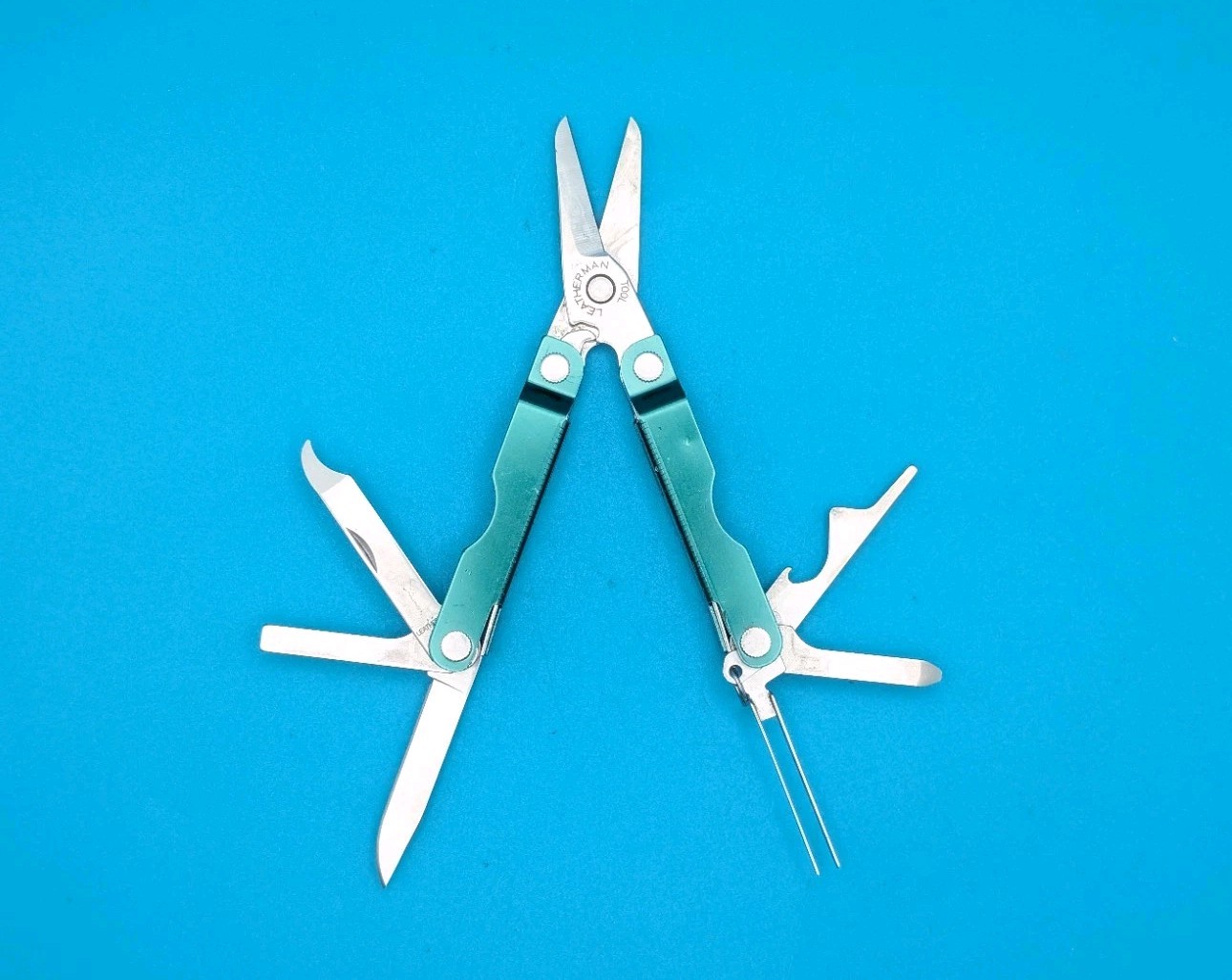 Leatherman Micra Multi-Tool, Knife, Scissors, Key Ring, Green!