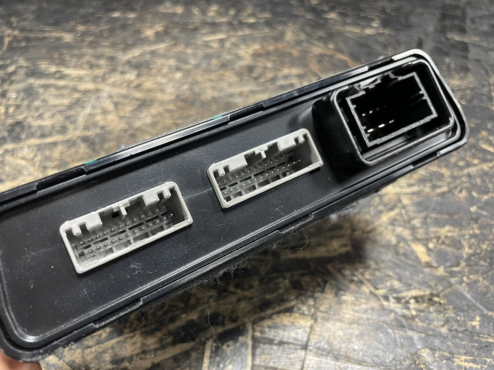 2012-2020 Tesla Model S Front Left or Right Door Control Module Unit 100310100C