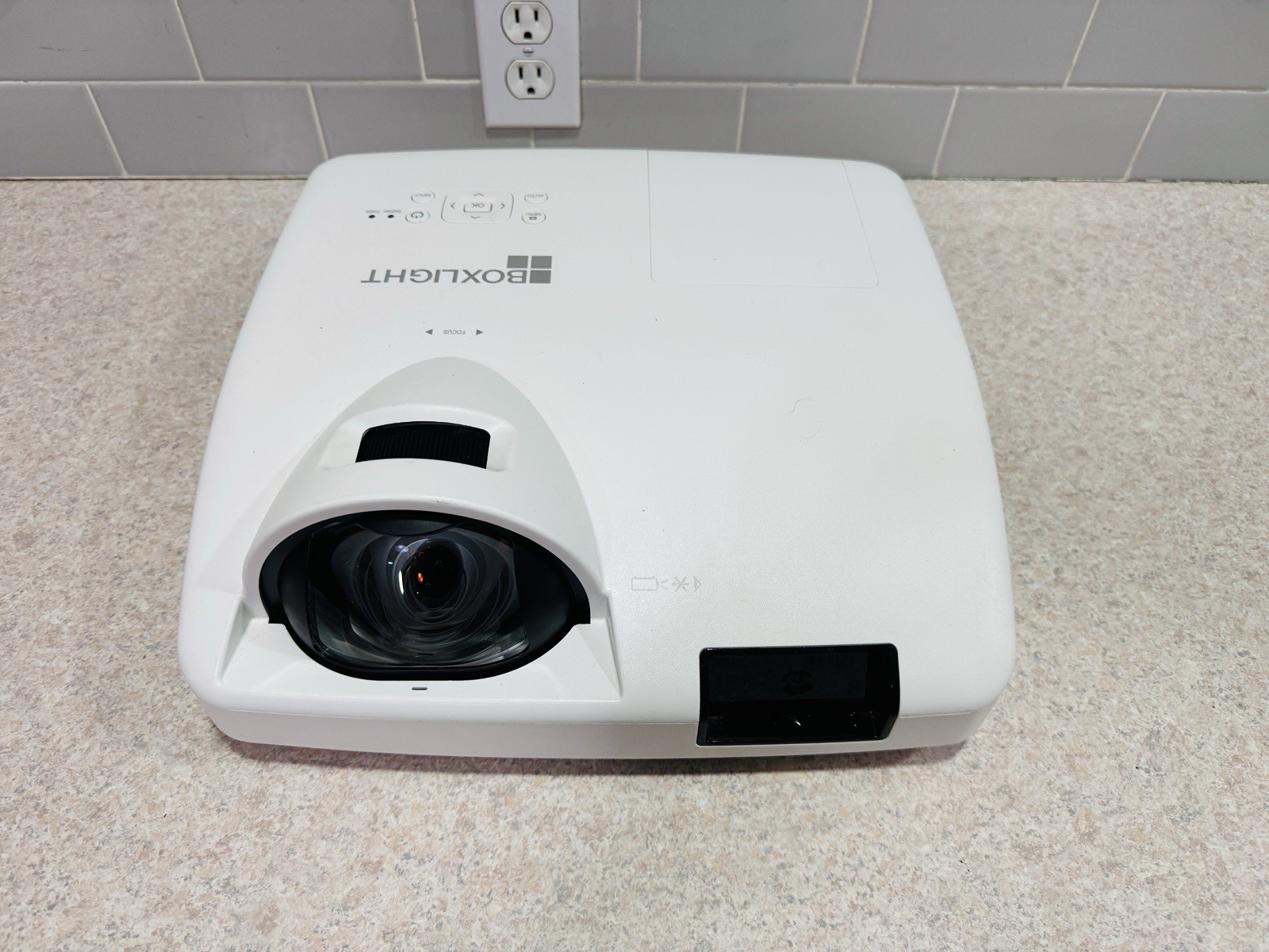 Boxlight P9 WX33NST LCD HD Projector - 3300 Lumens