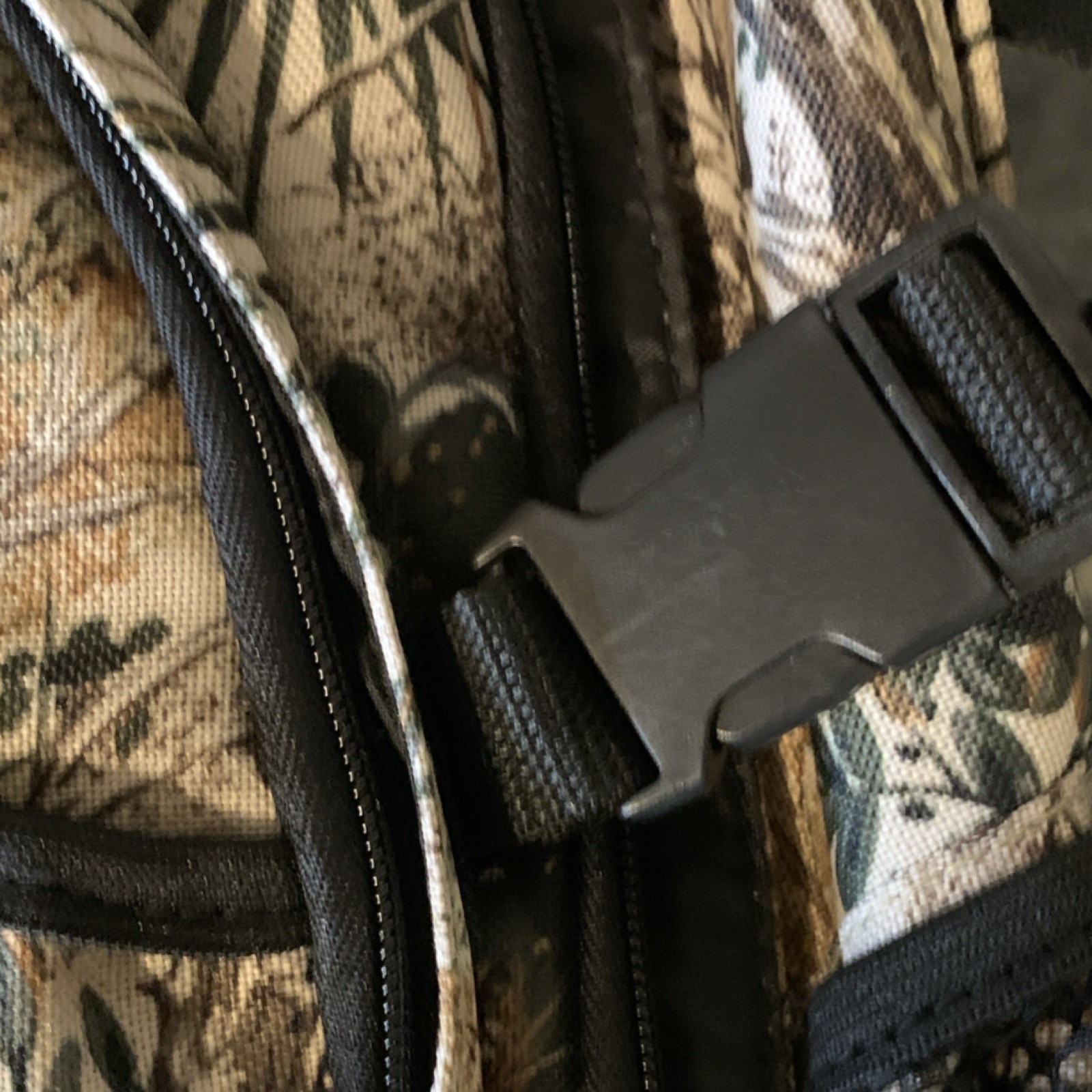 GameGuard Camo Hiking Backpack Zip Buckle Closure Adjustable Size External Pock…