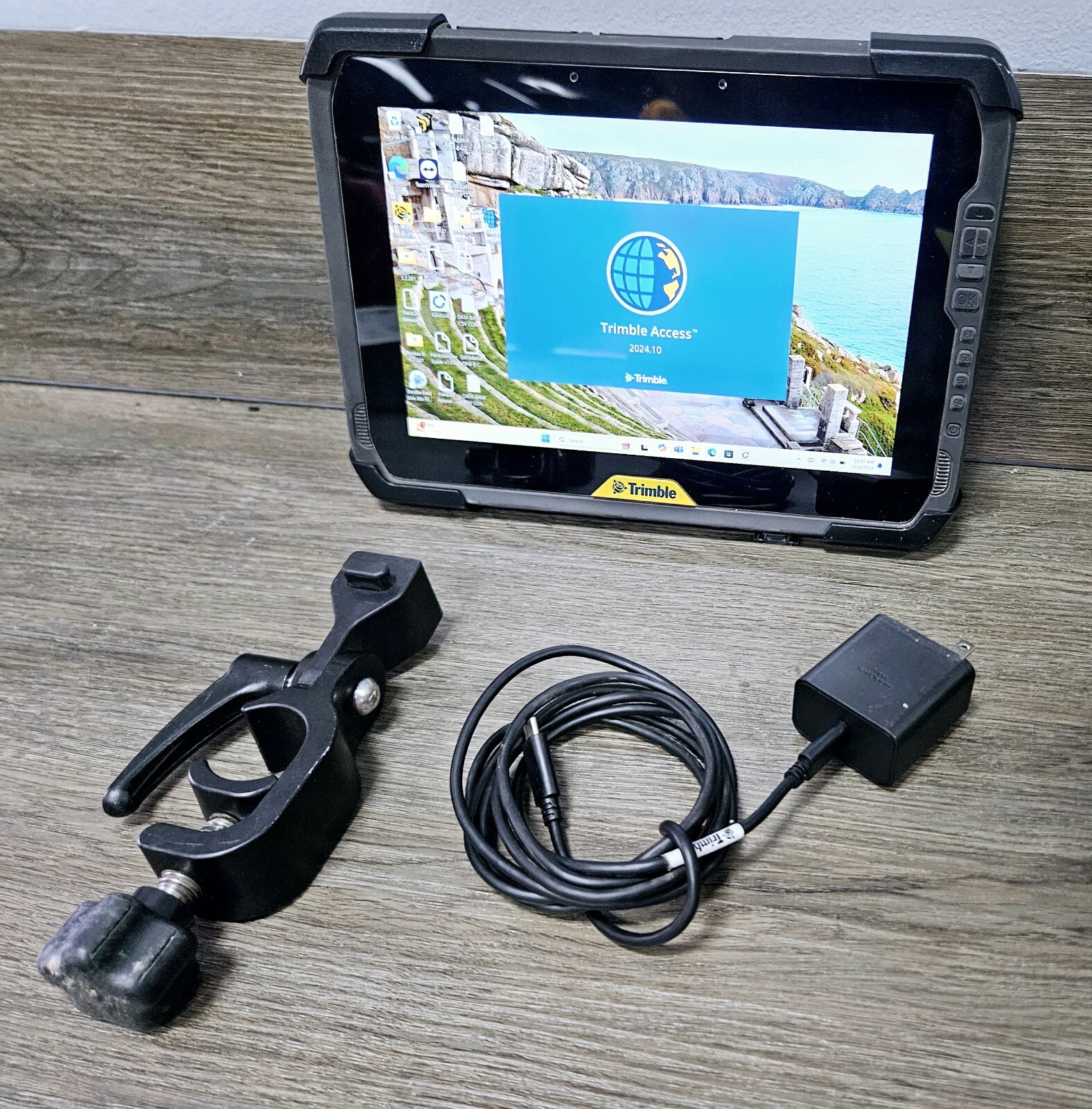 Trimble T100 GNSS Total Station Survey Data Collector Tablet w/ Access 2026.xx