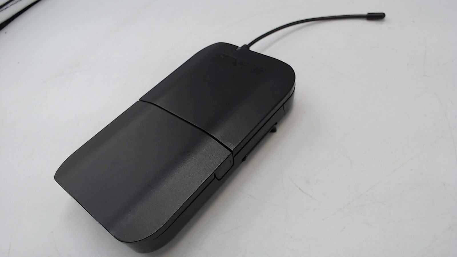 Shure BLX1 Bodypack Transmitter PC1725879