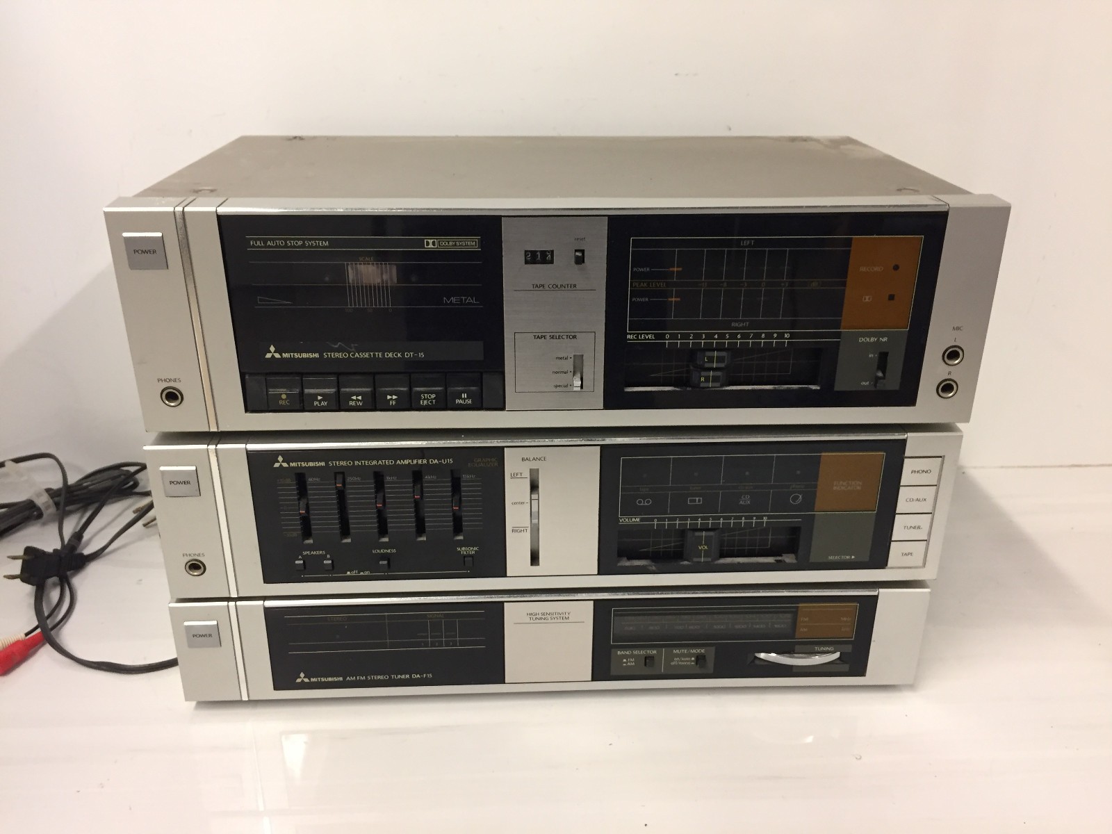 Vintage Mitsubishi Stereo Stack System DA-U15 Amp DA-F15 Tuner DT-15 Tape Deck