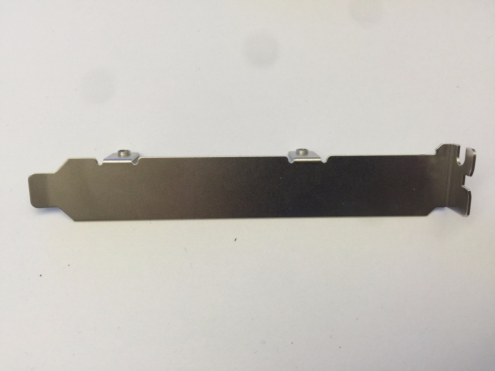 Standard Full Height Bracket for Adaptec 5405 WITHOUT 2 SCREWS