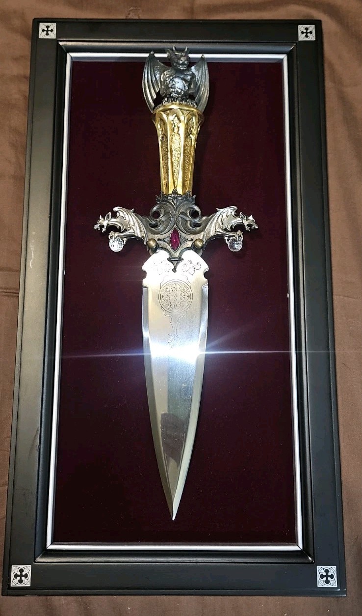 Franklin Mint Guardian of the Fortress by Greg Hildebrandt Limited Series