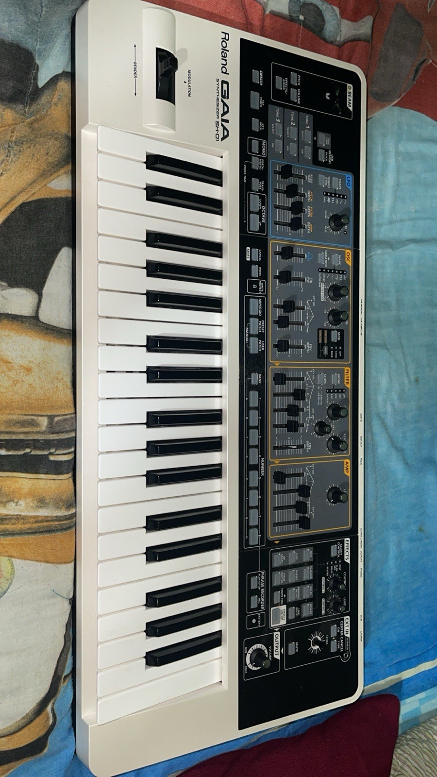 Roland GAIA SH-01 Keyboard Synthesizer