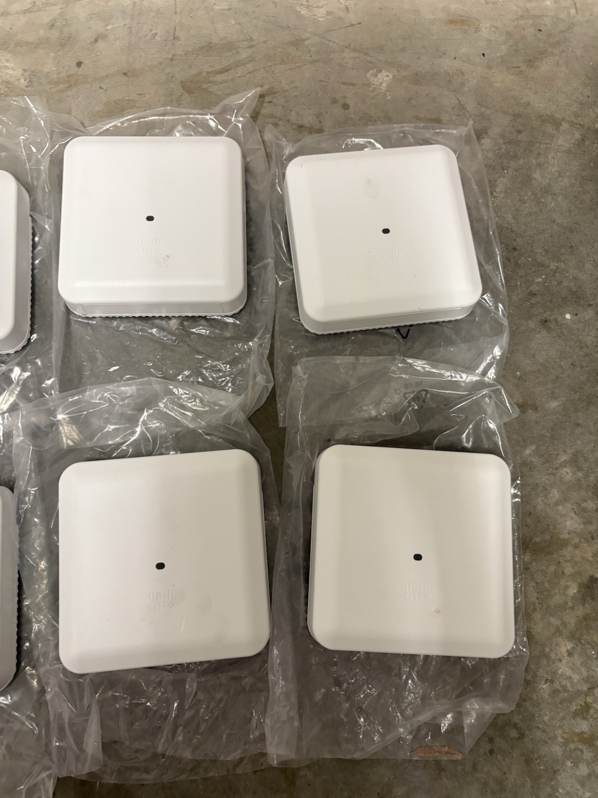 (10) Cisco AIR-AP3802I-B-K9 WI-FI Access Points