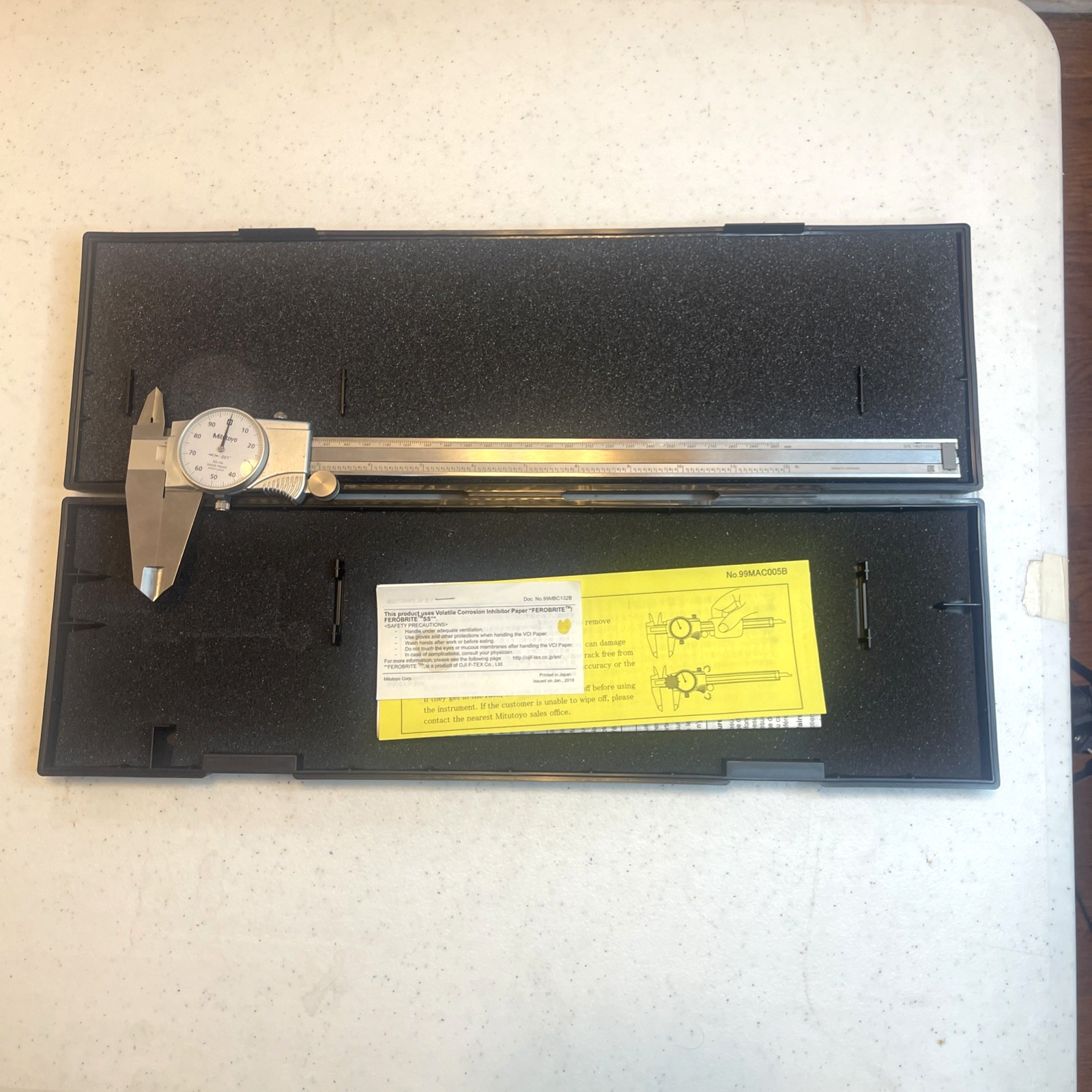 Mitutoyo 505-746 12" Caliper Max 0.001" Graduation 0.002" W/Case Excellent Cond