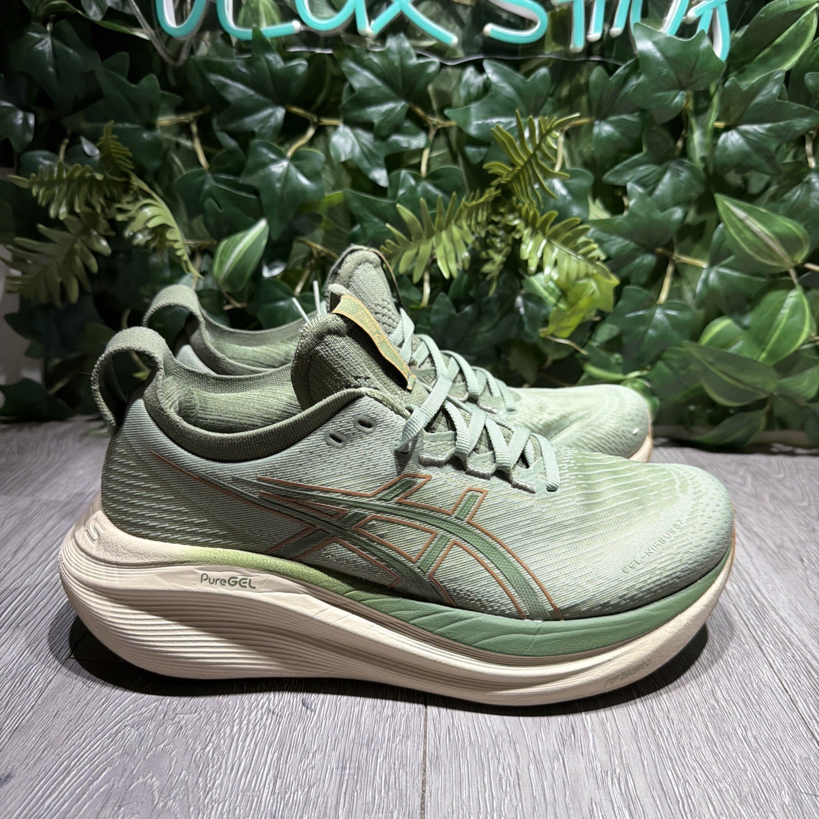 Asics Mens Gel Nimbus 27 1011C041 Green Running Shoes Sneakers Size 11.5