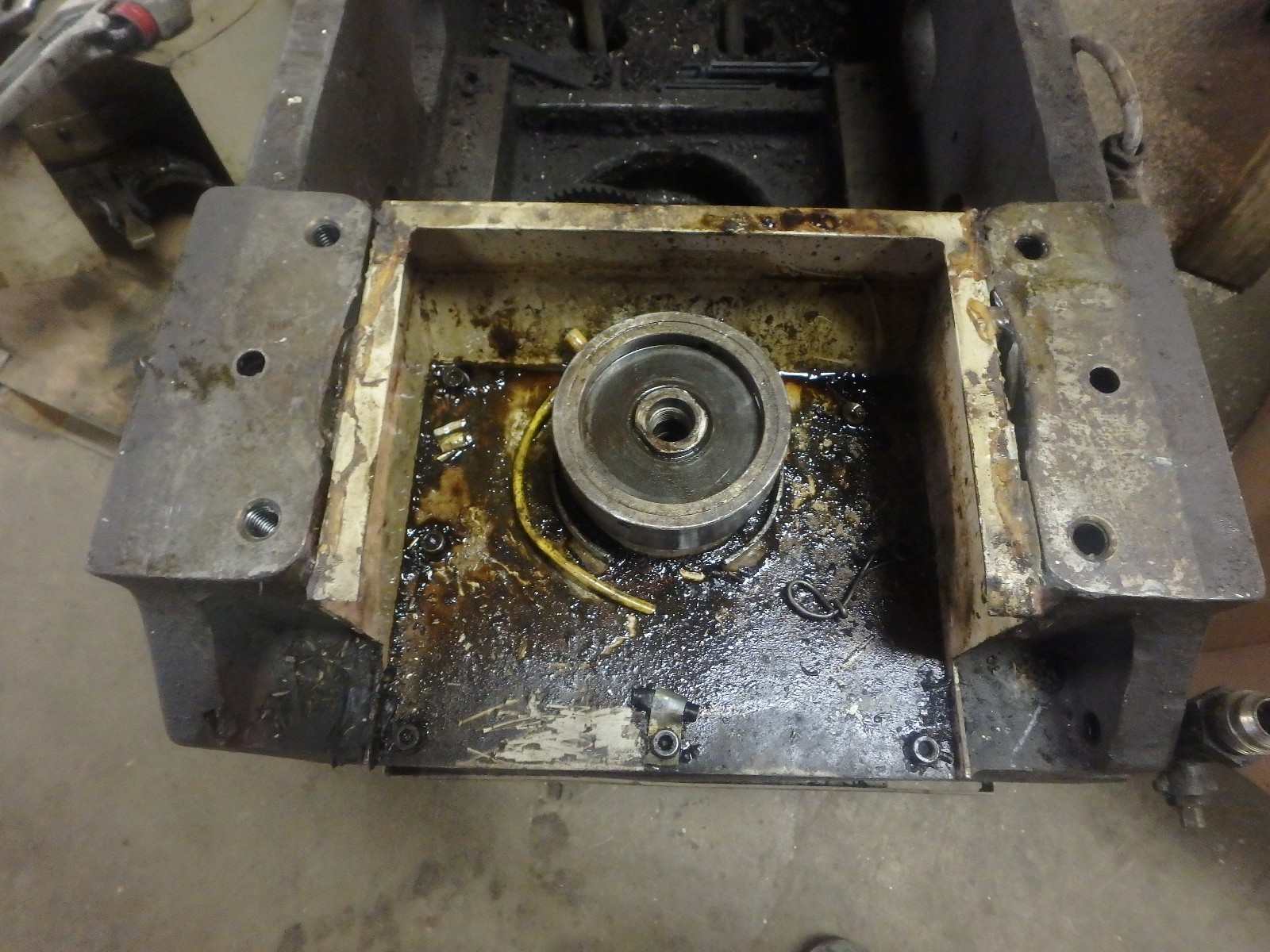 Sabre 750 ER0 CINCINNATI MILACRON SPINDLE ASSEMBLY