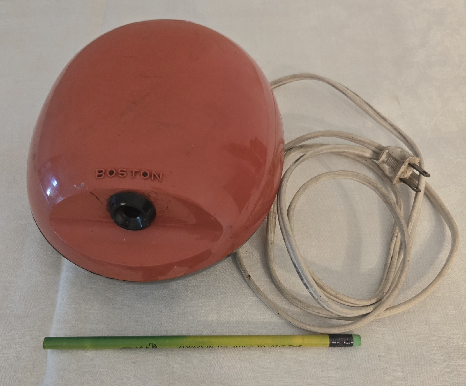 Vintage 1970s Boston Red Plastic Electric Pencil Sharpener MODEL #16 *WORKS* ✏️