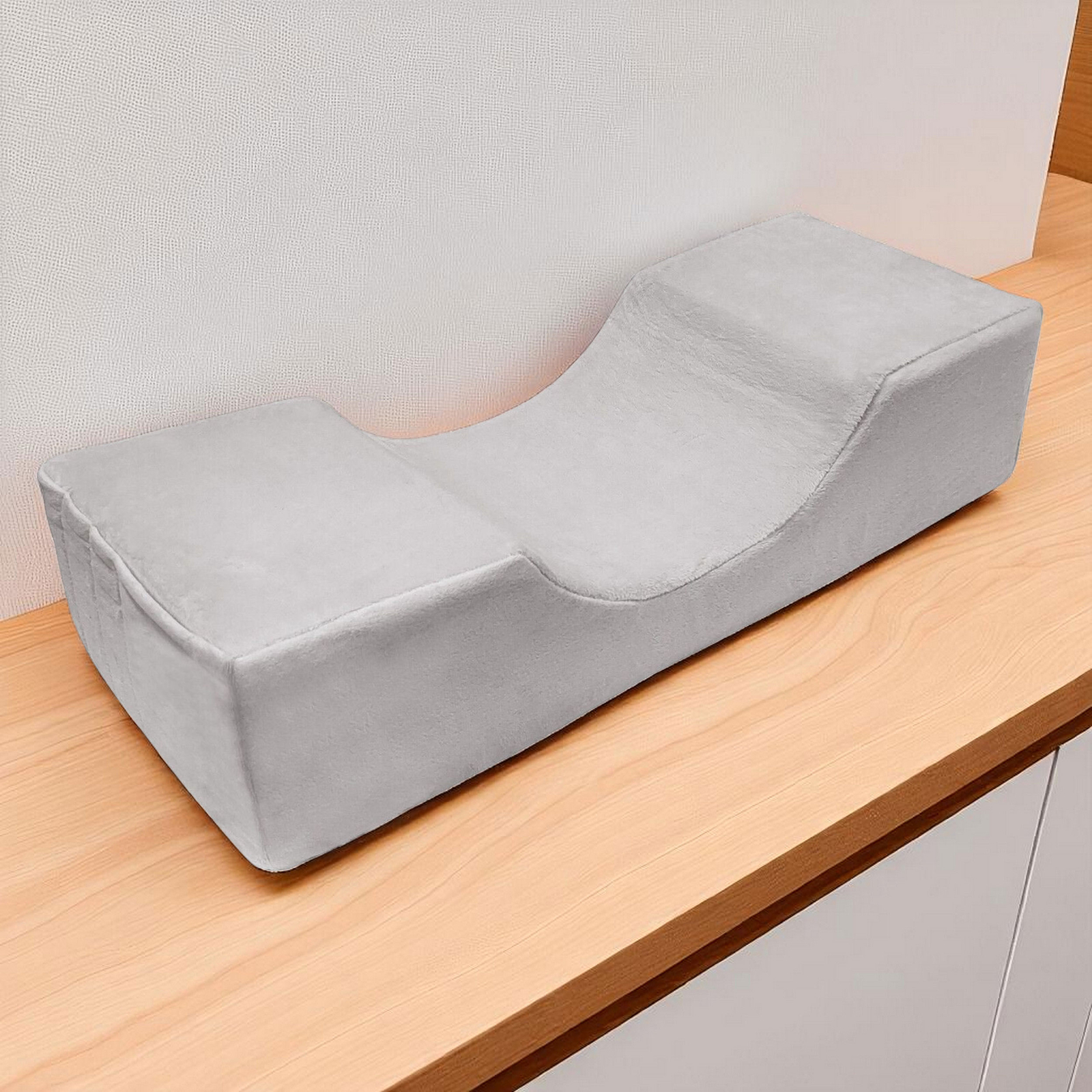 Luxury Lash Extension Pillow, Ergonomic Contour with Pockets for Tools