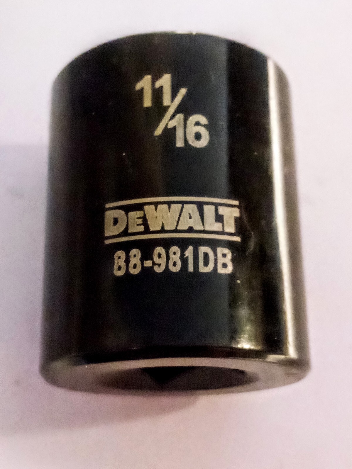 DeWalt 11/16" x 3/8 " Dr Black Chrome  Socket - 88-981DB - 6 Pt Free Shipping