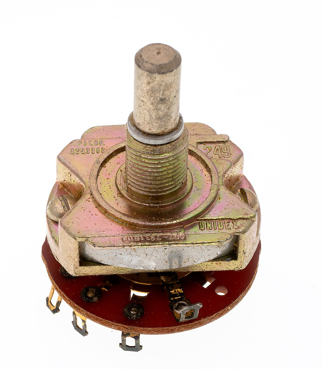 Unidex 249 007-7931805, 1 Wafer, 1 Pol, 8 Pos, Shorting Rotary Switch 1/4" Shaft