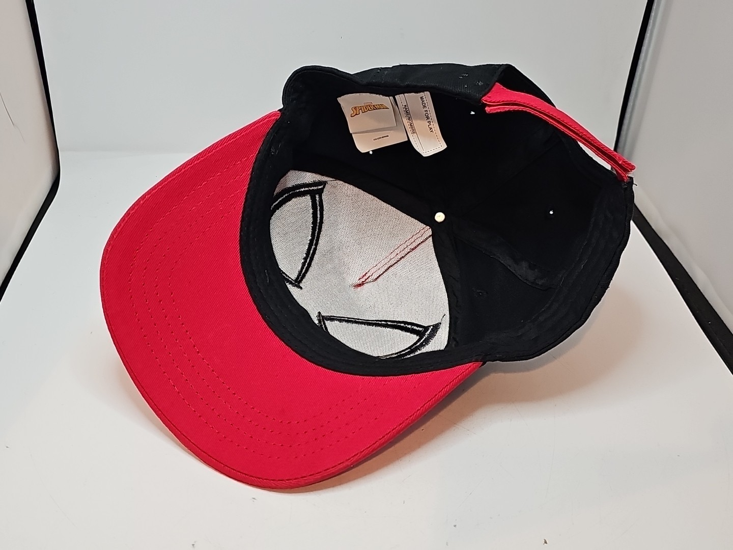 Marvel SPIDERMAN Embroidered Youth Cap Hat Snapback