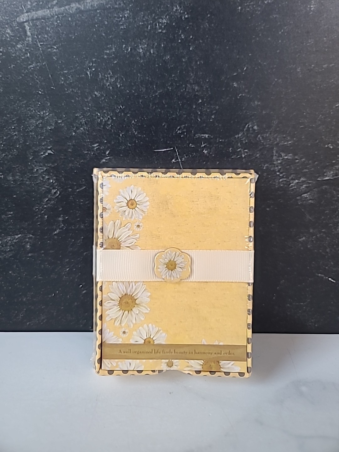 Lang Press Daisy Note Pad With Tray 50 Sheets 2007