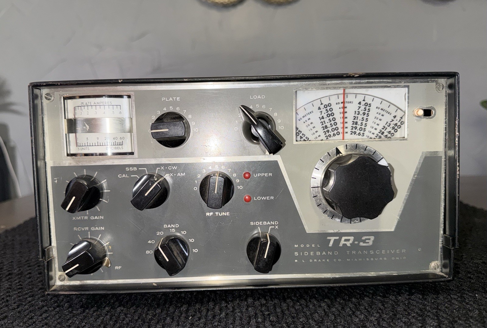 Drake TR-3 Transceiver Works 20  40 Cw Good Output The RX Needs Love