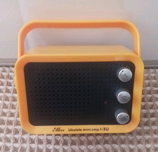 Ellen Ukulele Mini Amp I-3U Portable Ukulele Amplifier 9V Battery Powered