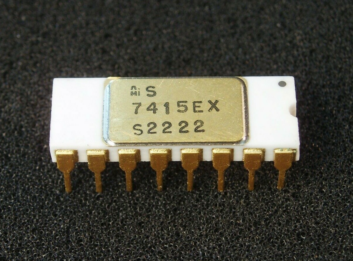 Rare Vintage AMI 512X1 Bit Static RAM Memory P/N S2222 1974 Gold Collectible NOS